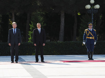 Chairman of Presidency of Bosnia and Herzegovina officially welcomed to Azerbaijan (PHOTO)
