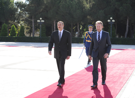 Chairman of Presidency of Bosnia and Herzegovina officially welcomed to Azerbaijan (PHOTO)
