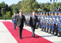 Chairman of Presidency of Bosnia and Herzegovina officially welcomed to Azerbaijan (PHOTO)