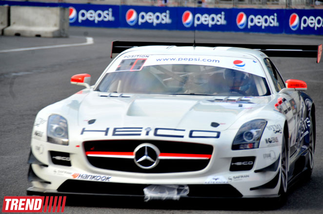 Qualifying session of City Challenge car race starts in Baku (PHOTO)