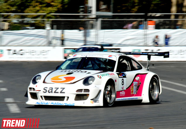 Qualifying session of City Challenge car race starts in Baku (PHOTO)