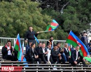Qualifying session of City Challenge car race starts in Baku (PHOTO)
