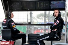 Qualifying session of City Challenge car race starts in Baku (PHOTO)