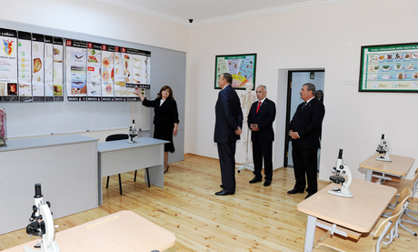 President Ilham Aliyev gets acquainted with reconstructed School 173 of capital’s Yasamal District (PHOTO)