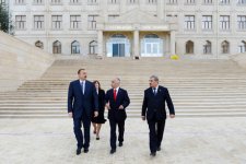 President Ilham Aliyev gets acquainted with reconstructed School 173 of capital’s Yasamal District (PHOTO)