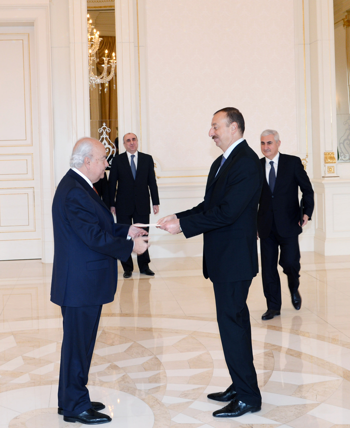 Azerbaijani President receives credentials from ambassadors of several countries (PHOTO) (UPDATE)