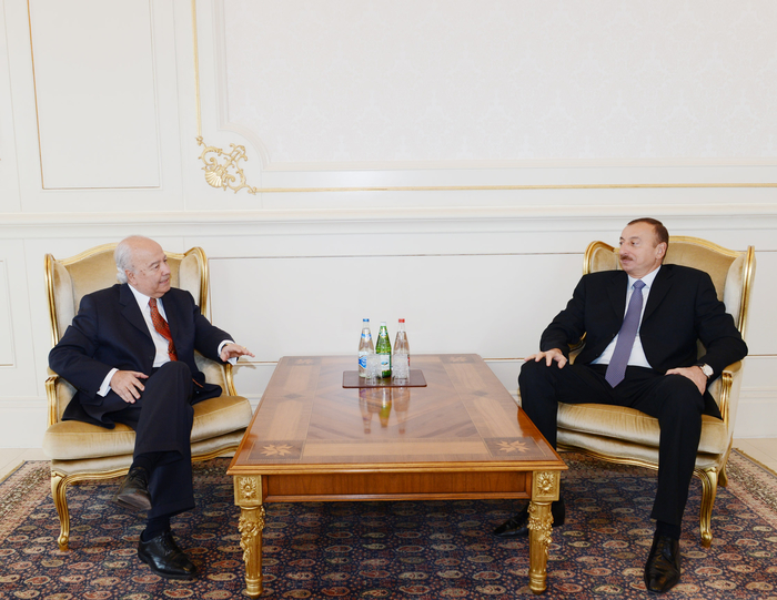 Azerbaijani President receives credentials from ambassadors of several countries (PHOTO) (UPDATE)