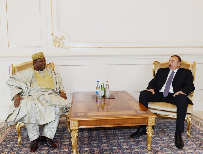 Azerbaijani President receives credentials from ambassadors of several countries (PHOTO) (UPDATE)
