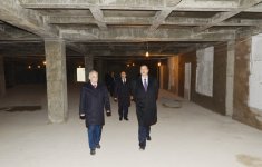 President Ilham Aliyev inspects construction work at underground parking lot in Azadlig Square (PHOTO)