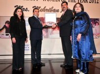 First Lady of Azerbaijan Mehriban Aliyeva announced ‘The Person of 2012-Symbol of humanity’ in Pakistan (PHOTO)
