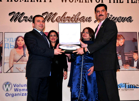 First Lady of Azerbaijan Mehriban Aliyeva announced ‘The Person of 2012-Symbol of humanity’ in Pakistan (PHOTO)