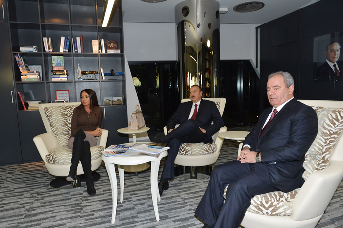 Azerbaijani President and his spouse watch Azerspace-1 satellite orbit launch (PHOTO)