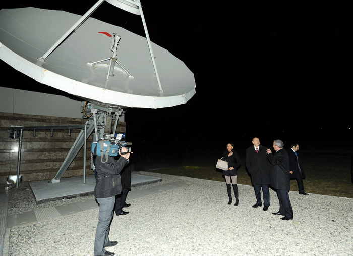 Azerbaijani President and his spouse watch Azerspace-1 satellite orbit launch (PHOTO)