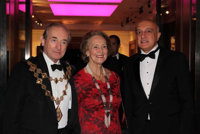 Exhibition of contemporary Azeri art held at Christie`s London (PHOTO)