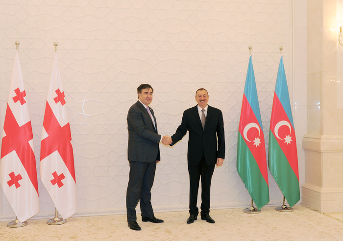 Georgian President officially welcomed in Azerbaijan (PHOTO)