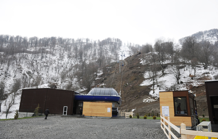 President Ilham Aliyev inspects construction of Tufan Alpine Skiing Recreation Complex (PHOTO)
