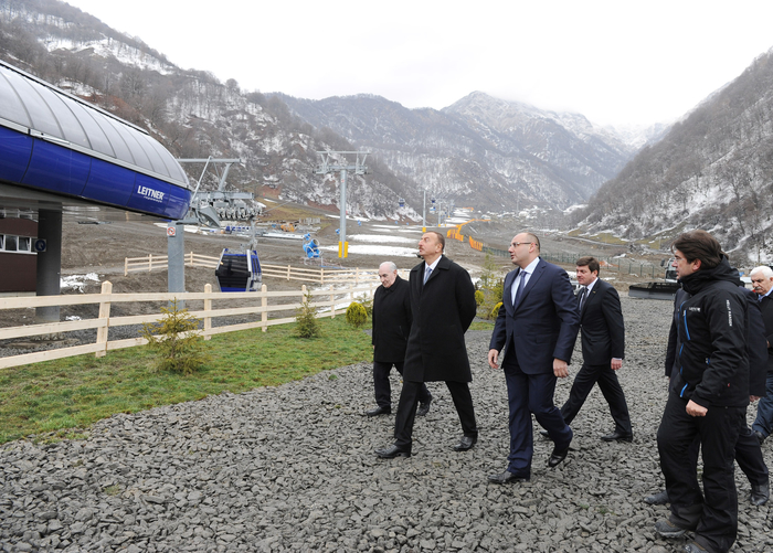 President Ilham Aliyev inspects construction of Tufan Alpine Skiing Recreation Complex (PHOTO)