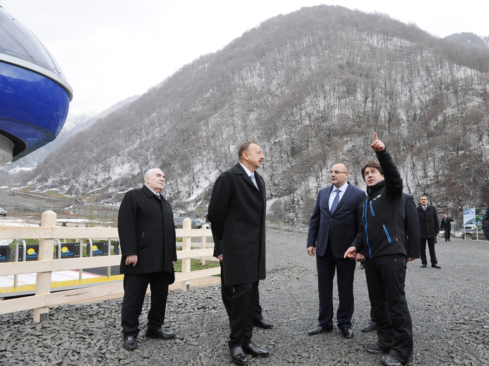 President Ilham Aliyev inspects construction of Tufan Alpine Skiing Recreation Complex (PHOTO)