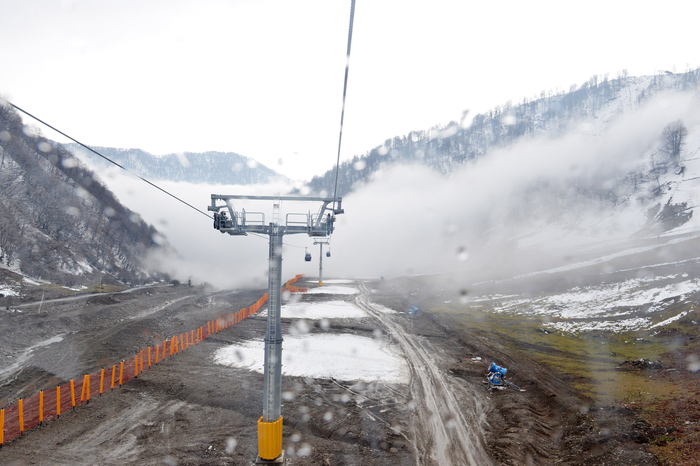 President Ilham Aliyev inspects construction of Tufan Alpine Skiing Recreation Complex (PHOTO)