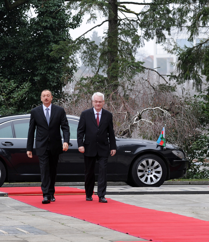 Azerbaijani President officially welcomed to Croatia (PHOTO)