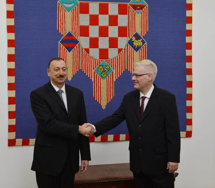 Azerbaijani President officially welcomed to Croatia (PHOTO)