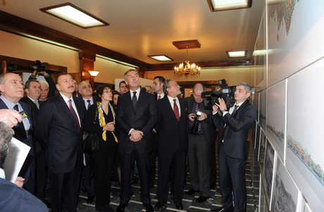 President Ilham Aliyev familiarizes himself with projects to be implemented in Montenegro by Azerbaijan (PHOTO)