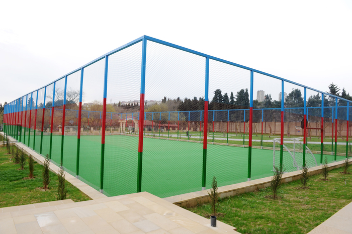 Azerbaijani President opens newly-redeveloped park in Bilajari settlement (PHOTO)
