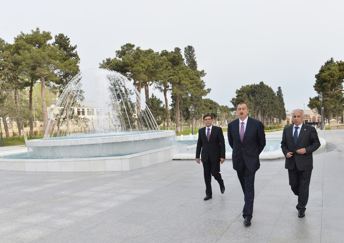 Azerbaijani President opens newly-redeveloped park in Bilajari settlement (PHOTO)