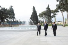 Azerbaijani President opens newly-redeveloped park in Bilajari settlement (PHOTO)