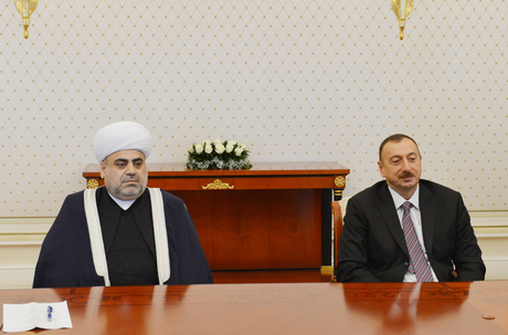 Azerbaijani President receives participants of “CIS Muslims for peace and sustainable development” conference (PHOTO)