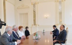 Azerbaijani President receives co-chairs of Board of Directors of Nizami Ganjavi International Center, as well as President and member of Club de Madrid