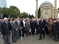 Azerbaijani President and his spouse attend Victory Day ceremony in Baku (PHOTO)
