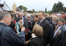 Azerbaijani President and his spouse attend Victory Day ceremony in Baku (PHOTO)