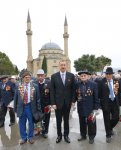 Azerbaijani President and his spouse attend Victory Day ceremony in Baku (PHOTO)