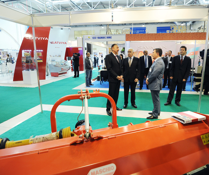 Azerbaijani President views 19th Azerbaijan International Exhibition of Food Industry and 7th Azerbaijan International Agriculture Exhibition  (PHOTO)