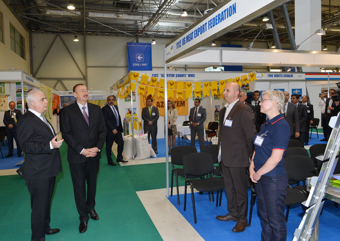 Azerbaijani President views 19th Azerbaijan International Exhibition of Food Industry and 7th Azerbaijan International Agriculture Exhibition  (PHOTO)