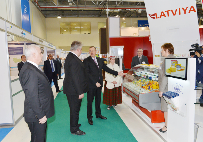 Azerbaijani President views 19th Azerbaijan International Exhibition of Food Industry and 7th Azerbaijan International Agriculture Exhibition  (PHOTO)