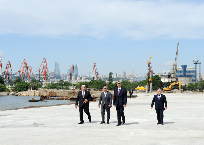 Ilham Aliyev attends ground-breaking ceremony of Baku White City Boulevard  (PHOTO)