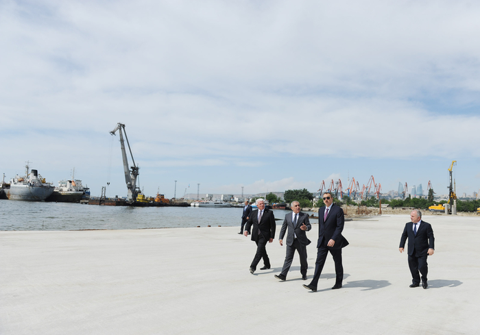 Ilham Aliyev attends ground-breaking ceremony of Baku White City Boulevard  (PHOTO)