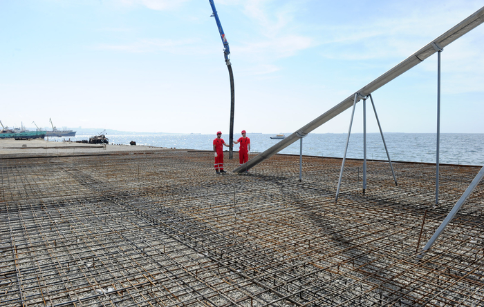 Ilham Aliyev attends ground-breaking ceremony of Baku White City Boulevard  (PHOTO)