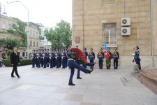 President Ilham Aliyev visits monument to Azerbaijan Democratic Republic (PHOTO)