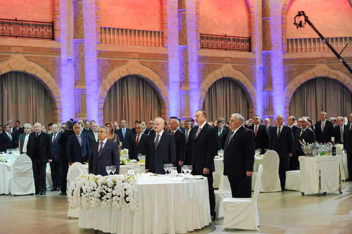 Azerbaijan`s President attends official reception in connection with Republic Day (PHOTO)