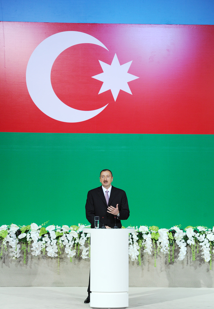 Azerbaijan`s President attends official reception in connection with Republic Day (PHOTO)