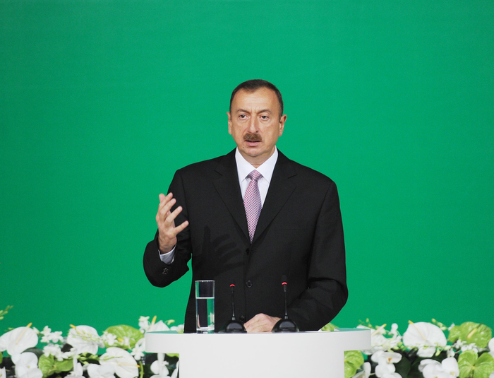 Azerbaijan`s President attends official reception in connection with Republic Day (PHOTO)