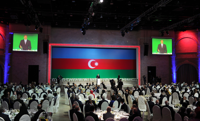Azerbaijan`s President attends official reception in connection with Republic Day (PHOTO)