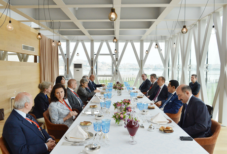 Azerbaijani President hosts working dinner in honor of high-level participants of World Forum on Intercultural Dialogue