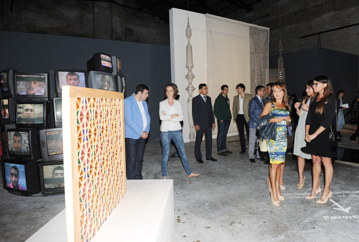 Azerbaijani First Lady participates in inauguration of modern art exhibition of Azerbaijan and neighbouring countries in Venice (PHOTO)