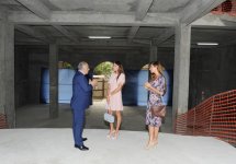 Azerbaijan`s First Lady Mehriban Aliyeva inspects reconstruction work at secondary school No 23 in Baku (PHOTO)