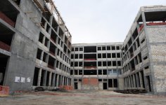 Azerbaijan`s First Lady Mehriban Aliyeva inspects reconstruction work at secondary school No 23 in Baku (PHOTO)