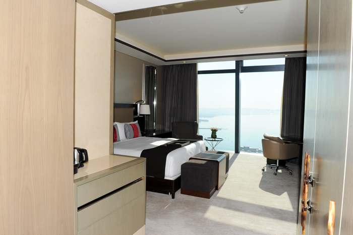 President Ilham Aliyev opens Fairmont Baku hotel at Flame Towers complex (PHOTO)